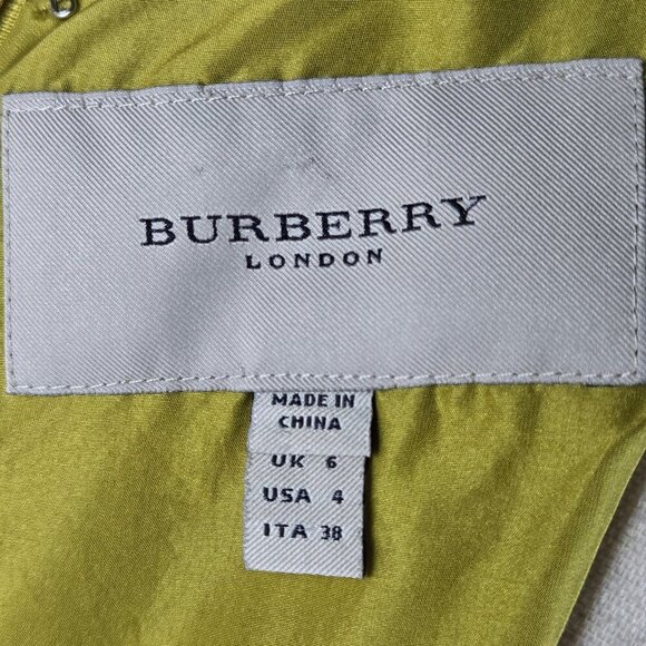 Burberry London Size 4 100% Silk Chartreuse Green Dress 3/4 Sleeve Pleat Detail - Picture 8 of 11